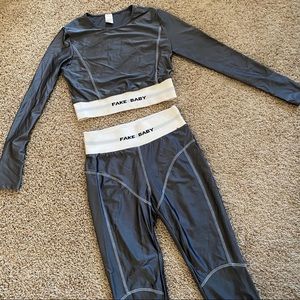 Unique 2 Piece High waisted Longsleeve set